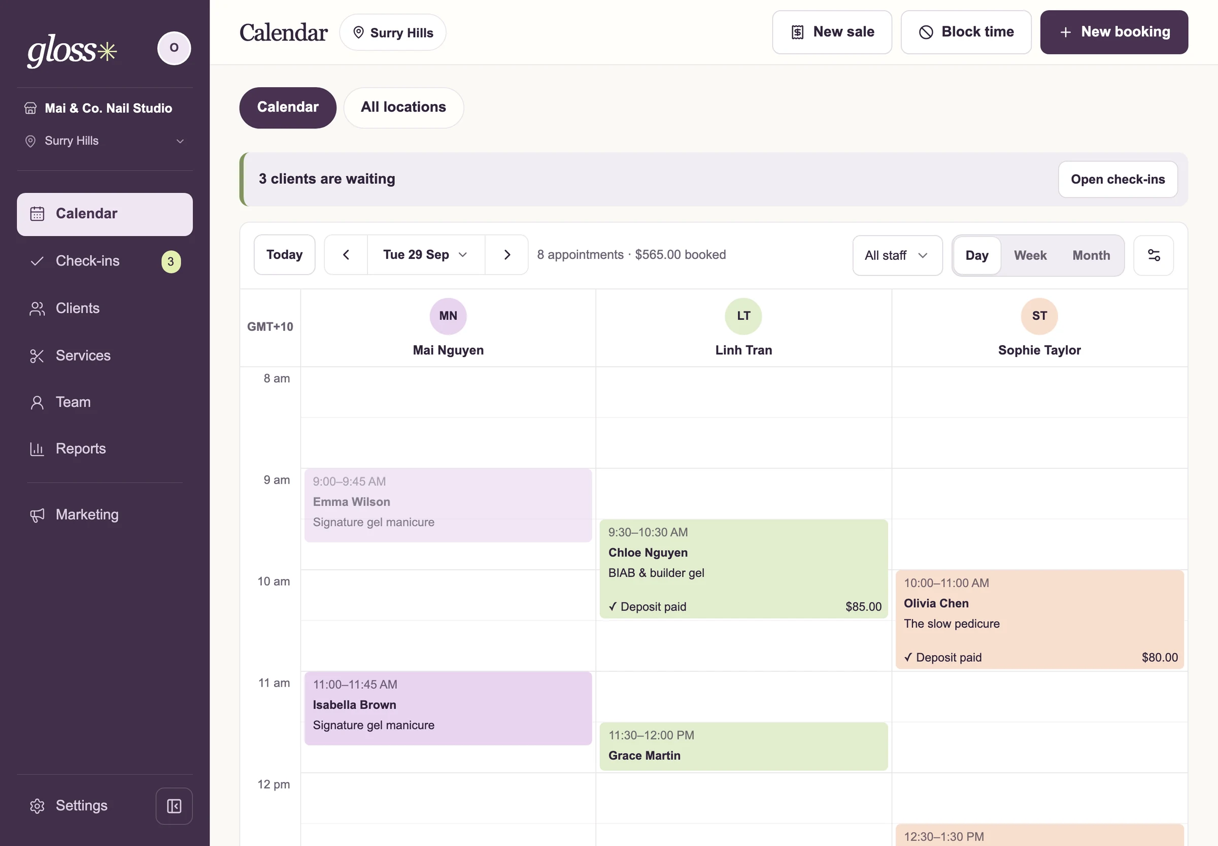 Gloss web calendar with appointments organised by technician